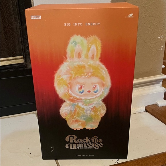 Labubu - Rock the UniverseUnpackaged!! BRAND NEW